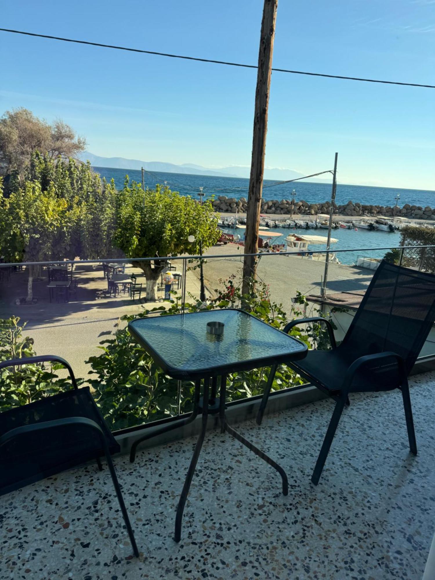 Artemis Apartments Диакоптон Экстерьер фото